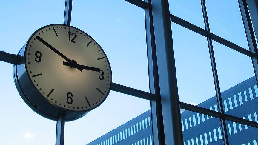 Saatler geri mi alınacak? 2025 kış saati kararı yine gündemde! 1